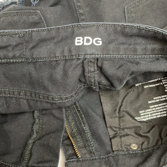 BDG High Rise Dree Cheeky Floral Embroidered Shorts Size 28w - Picture 11 of 14